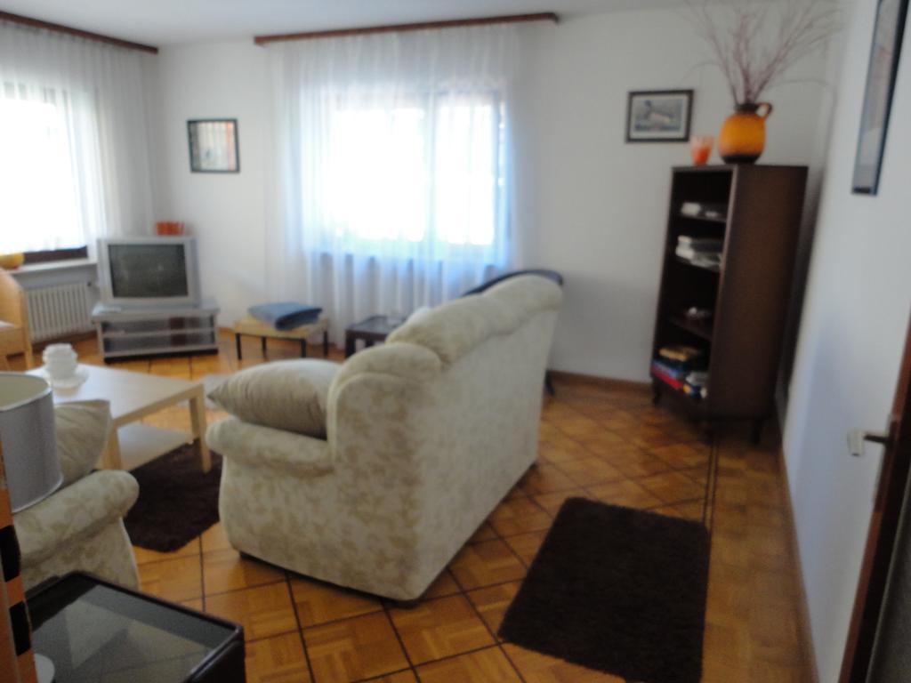 Ferienwohnung Toska Pfaffenweiler Zimmer foto